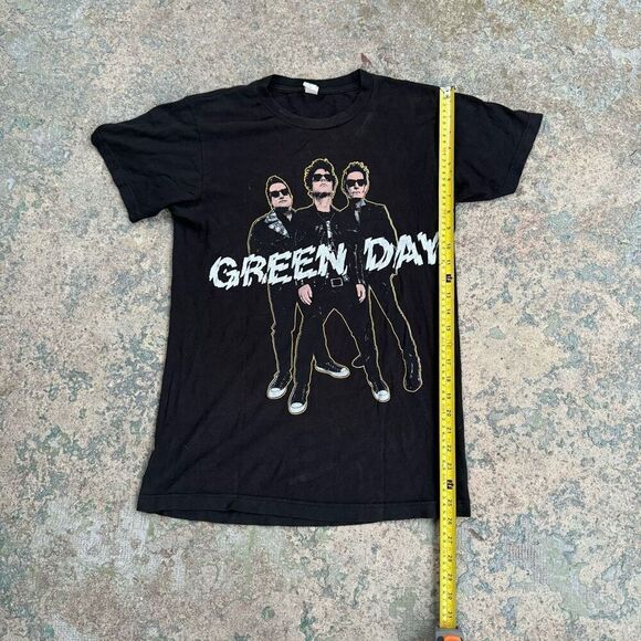 Green Day Mega Tour 2021 Band Shirt - Picture 1 of 4